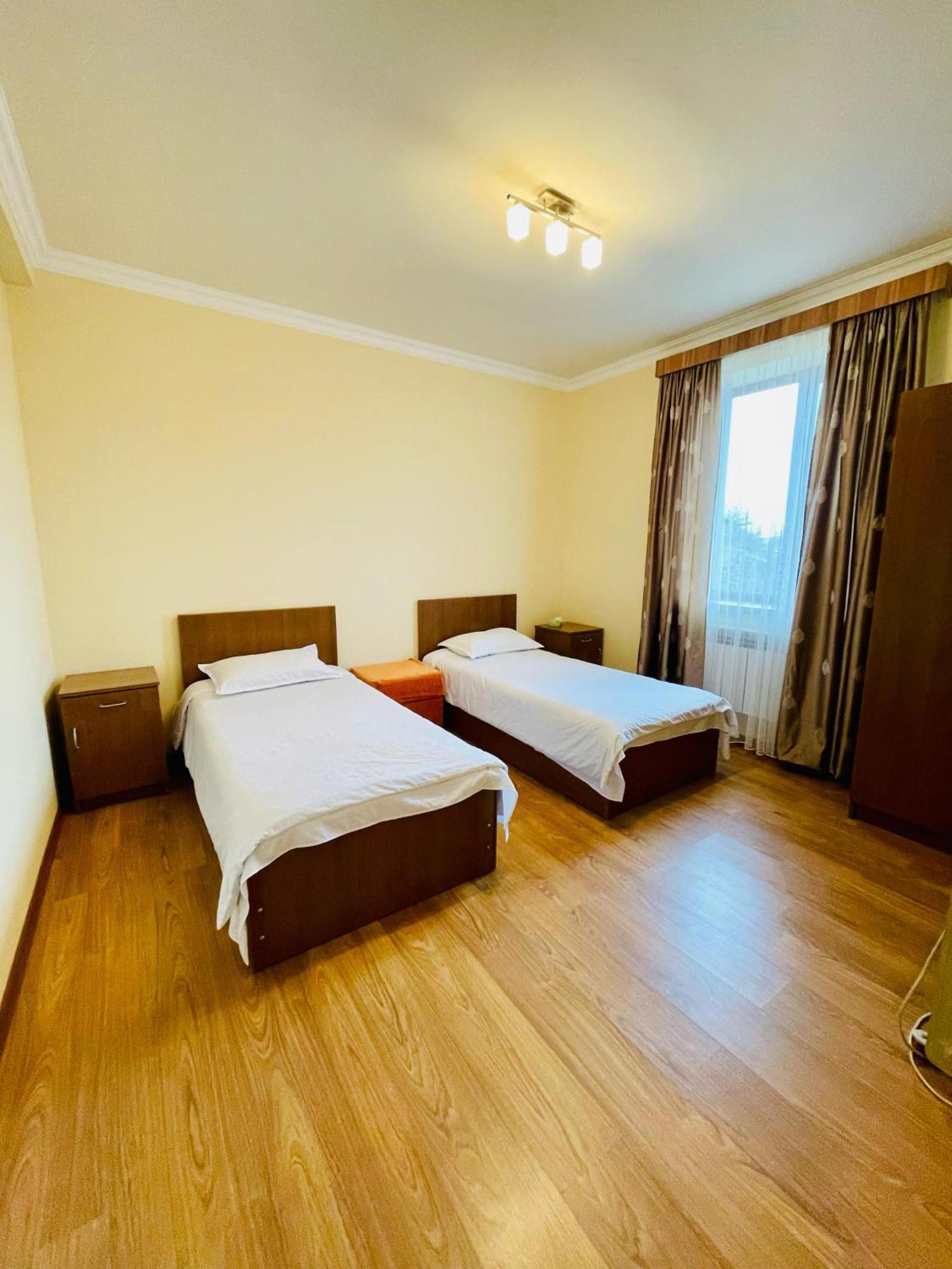 Zartonq Hotel Tat'ev Room photo